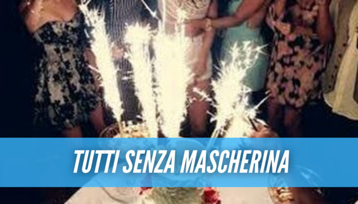 Non si fermano le feste a Napoli, undici persone multate ad un compleanno