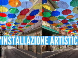 Ombrelli colorati in via Diaz a Calvizzano, foto Giacomo Pirozzi