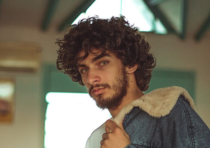 capelli-ricci-uomo