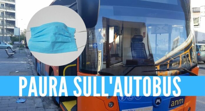 mascherina napoli bus