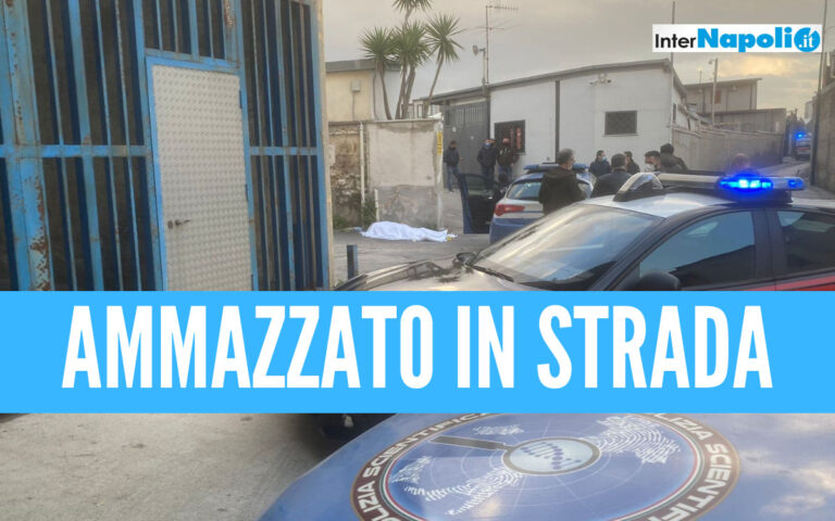 Uomo ammazzato in strada a Napoli, mistero sulla vittima: indaga la polizia