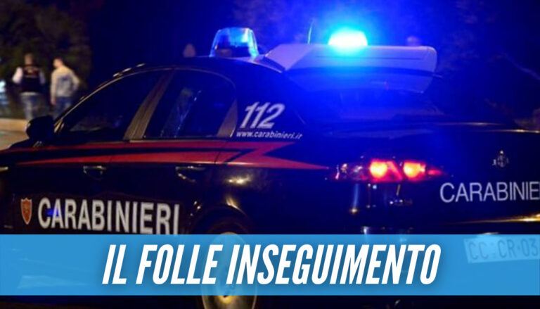 Scappa all'alt dei carabinieri e si schianta contro un palo, ferito 18enne in provincia di Caserta