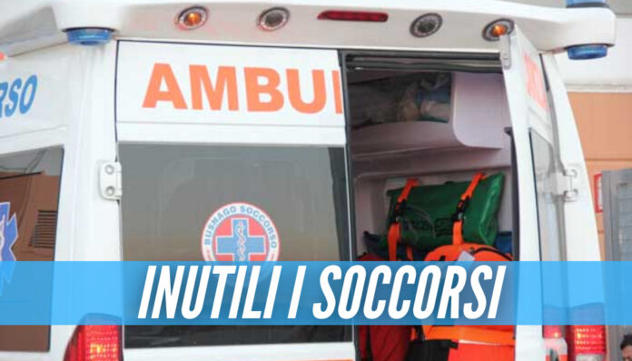 Prova a svegliare la moglie, ma è morta nel sonno: tragedia a Sant'Arpino