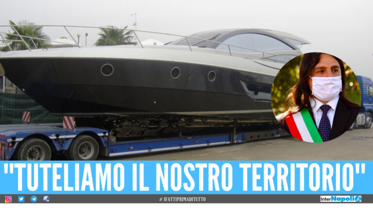 Stop al trasporto di barche a Bacoli, ordinanza del sindaco: “Va regolamentato”