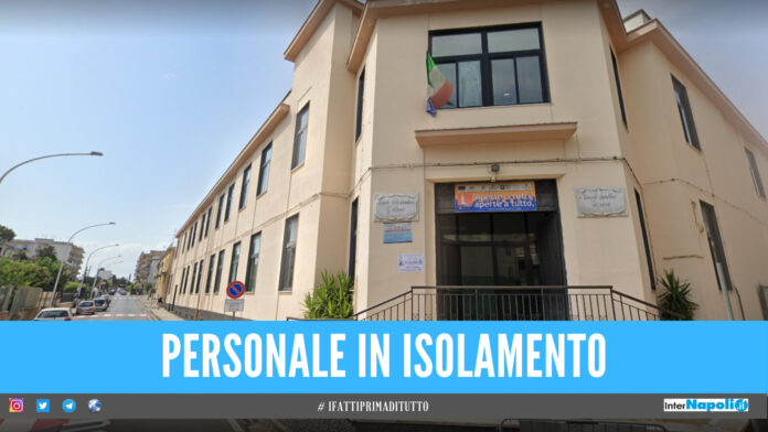 Quattro bimbi positivi al Covid, chiusa scuola in provincia di Napoli