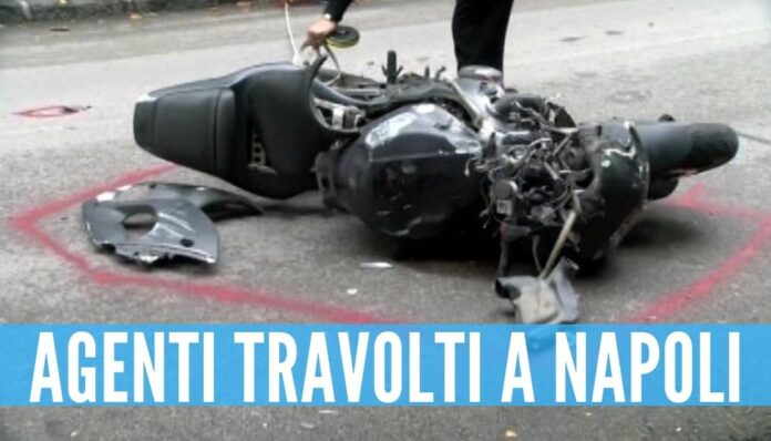 Agenti travolti a Napoli
