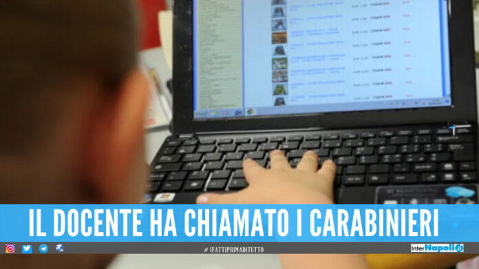 Finge un omicidio durante la videolezione, studente di Salerno nei guai