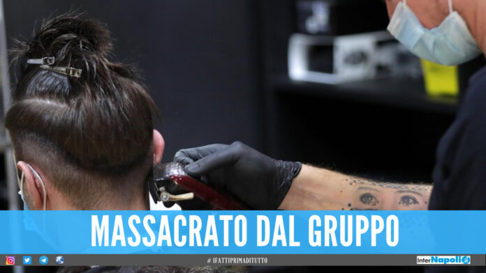 Assalto dal barbiere a Chiaiano, cliente picchiato da 5 persone a volto coperto