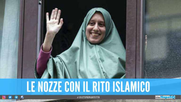 Silvia Romano si è sposata, rito islamico con l'amico di infanzia convertito