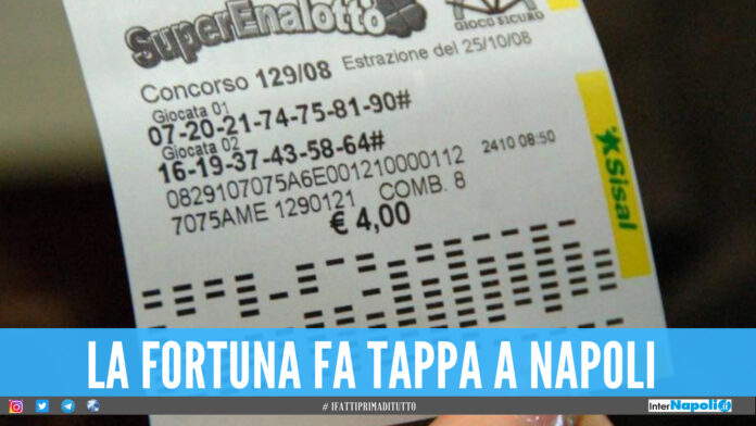 La Dea Bendata bacia Napoli, doppia vincita da 60mila euro con due 5
