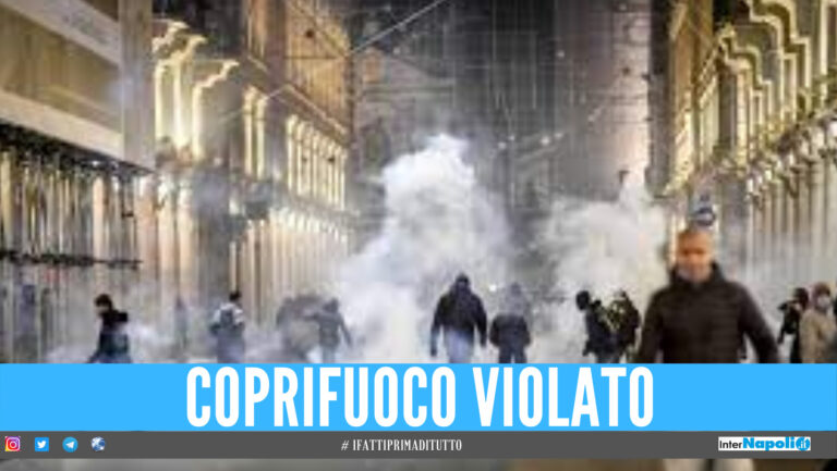 Serata di guerriglia in Campania, giovani si affrontano in piazza con mazze e spranghe