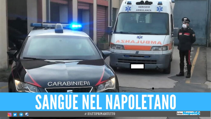 Sangue nel Napoletano, 40enne ferito