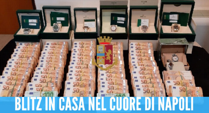 Soldi e orologi trovati in casa dell'uomo arrestato