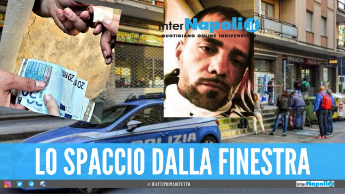 Blitz della polizia di Secondigliano, preso il pusher 'della finestra'