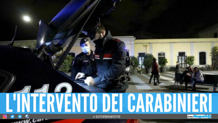 L'intervento dei carabinieri per bloccare le feste abusive