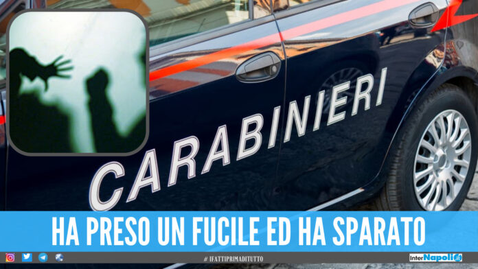 Follia in provincia di Napoli. Litiga con il figlio e per sbaglio spara alla nipote 18enne