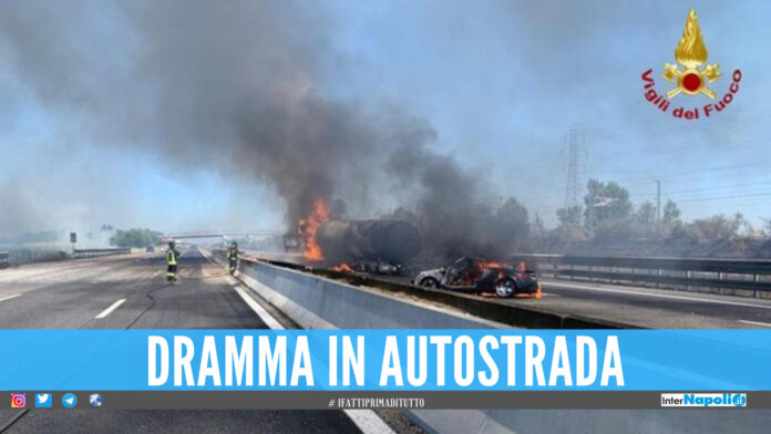 Autocisterna in fiamme sull'A1