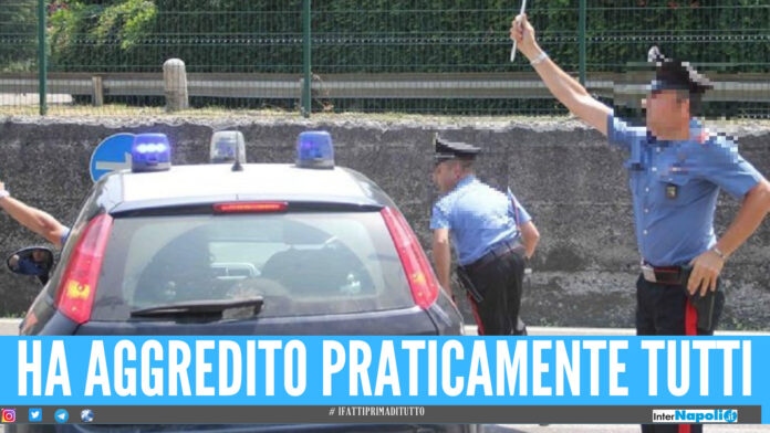 Prima lo schianto a Qualiano, poi insulta i carabinieri e picchia i medici: arrestato 44enne di Marano