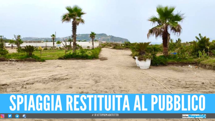 Bacoli, sgomberato lido abusivo: la spiaggia restituita alla cittadinanza