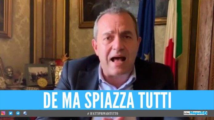 de Magistris vaccino