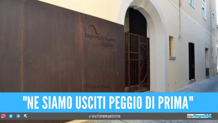 Vergogna in una pizzeria di Aversa, mangiano e scappano con i figli per non pagare il conto