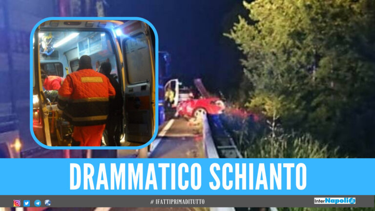 Tragico schianto in Ferrari contro il guardrail: uomo alla guida morto tra le lamiere