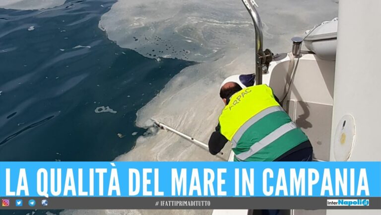 L’Arpac analizza l’acqua di Napoli, il mare resta inquinato in 3 spiagge
