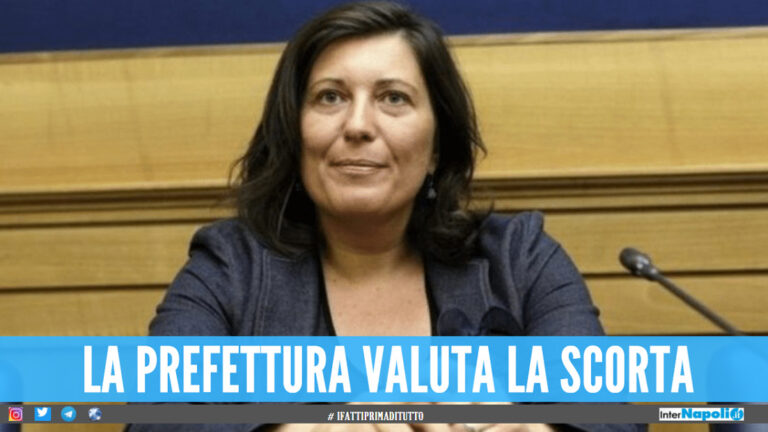 «Devi stare zitta», minacce e busta con proiettili a Valeria Ciarambino