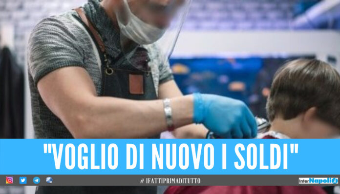 Non gli piacciono i capelli del nipote, barbiere picchiato a sprangate e mandato in ospedale