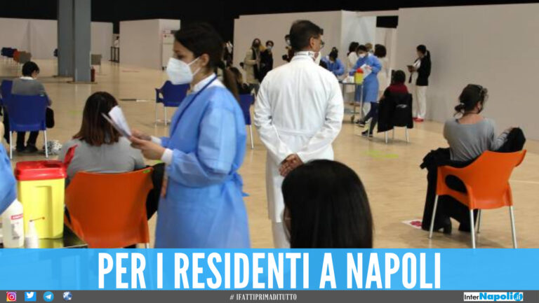 Vaccini a Napoli, via alle prenotazioni per open day Pfizer per sabato e domenica