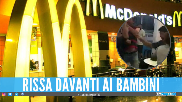 Rissa al McDonald's in Campania, calci e pugni davanti ai bambini mentre mangiano