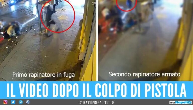 Poliziotto ferito durante la festa a Napoli, la fuga dei 2 dopo la rapina il video