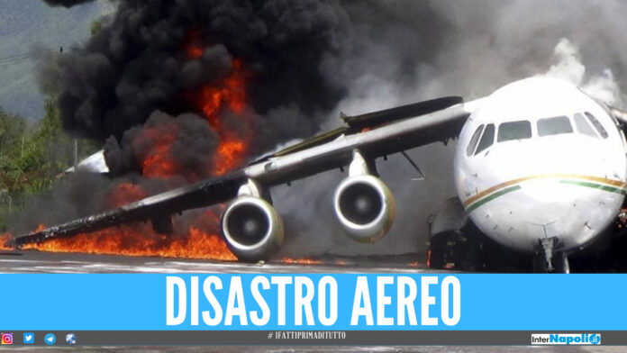 Aereo precipita dopo la partenza, morti tutti i passeggeri: c'era anche un bimbo