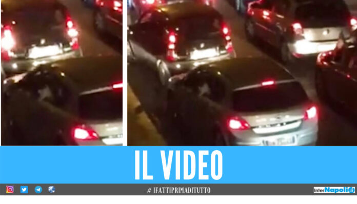 Screen video spari nel traffico Frattamaggiore - Francesco Emilio Borrelli
