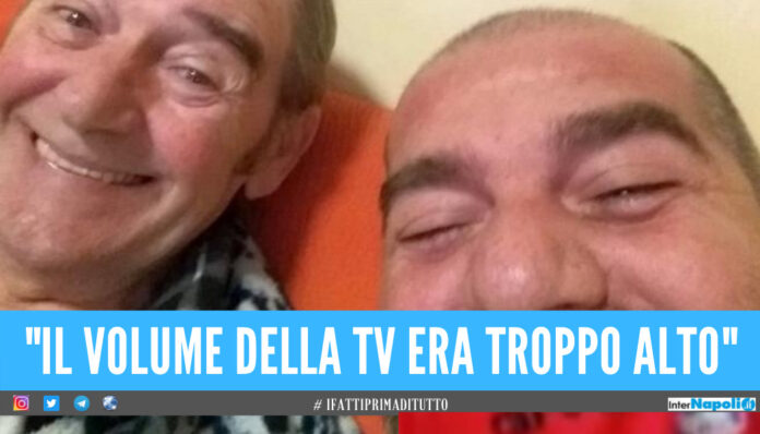 Tragedia senza fine, Lorenzo uccide il papà con 4 coltellate: aveva il volume della tv troppo Tragedia senza fine, Lorenzo uccide il papà con 4 coltellate: aveva il volume della tv troppo