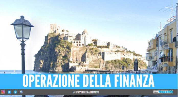 Blitz ad ischia