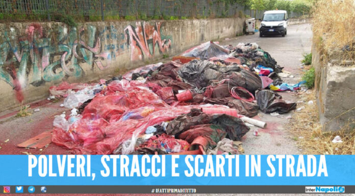 rifiuti in strada