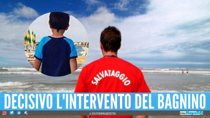 Bimbo si perde sulla spiaggia del Litorale Domizio, scatta l'allarme sul lido