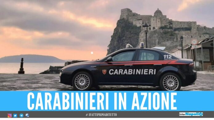 Controlli nelle casa vacanze a Ischia, 4 persone denunciate