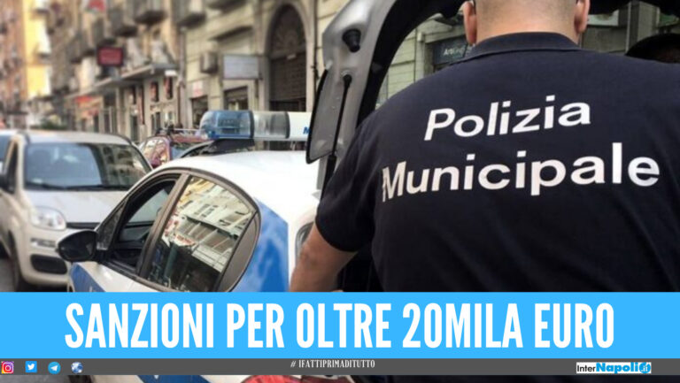 Covid, Green pass e occupazione abusiva: blitz in 20 negozi a Napoli