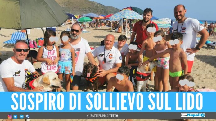 La corrente trascina 8 bimbi a Sperlonga, salvati dai 3 labrador-eroi