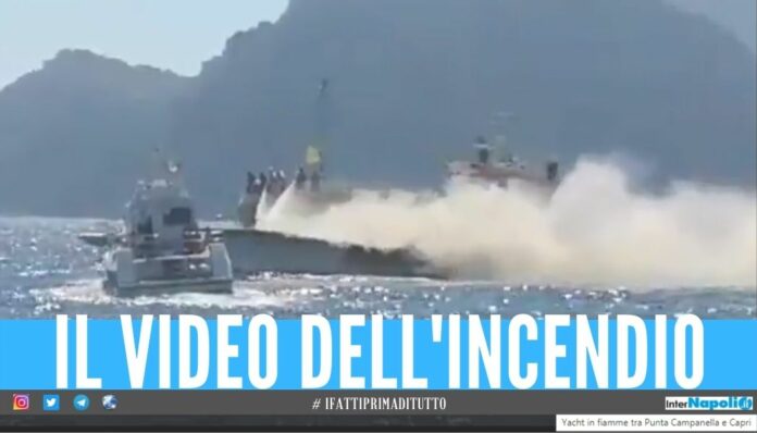 Yacht in fiamme nel Golfo di Napoli, 6 persone salvate dalla Guardia Costiera