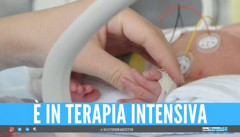 Covid, donna non vaccinata partorisce a Napoli bimbo di 24 settimane