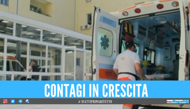Covid, boom di positivi a Ischia: due morti in due giorni