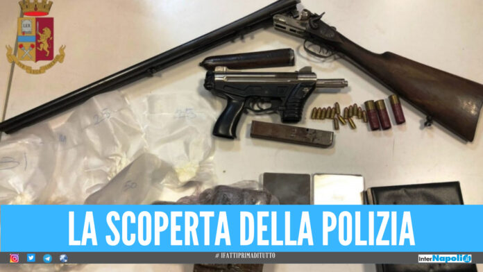 Blitz della polizia Napoli nel vicoletto Chiavettieri, coppia finisce nei guai