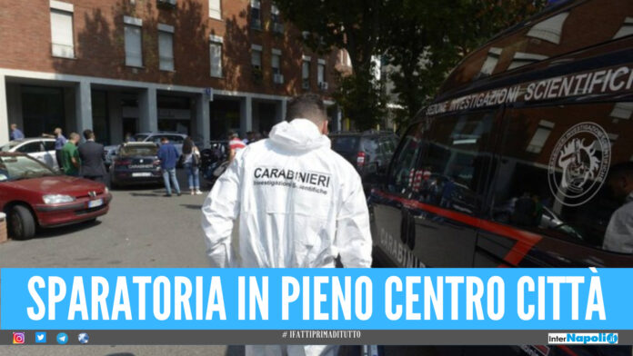 Sparatoria in pieno centro