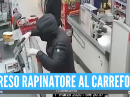 rapina al Carrefour a Napoli