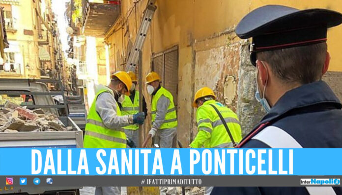 Napoli, rimossi murales e altarini dedicati ai camorristi uccisi