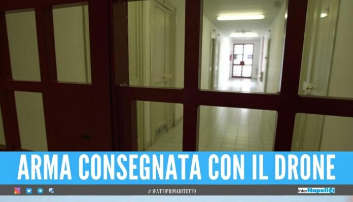Detenuto di Napoli spara nel carcere, è legato alla criminalità organizzata