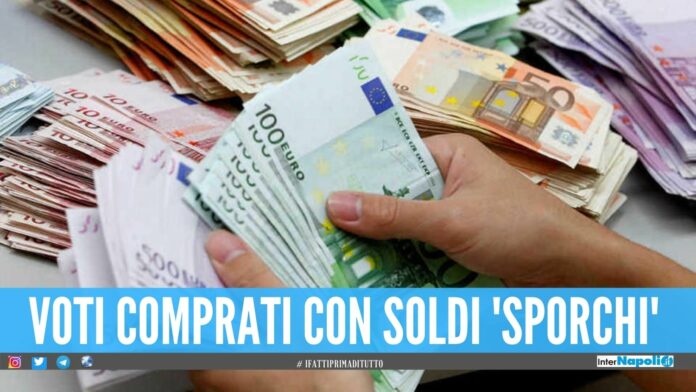 Nascondeva 350mila euro in casa, sequestro e denunce in provincia di Napoli
